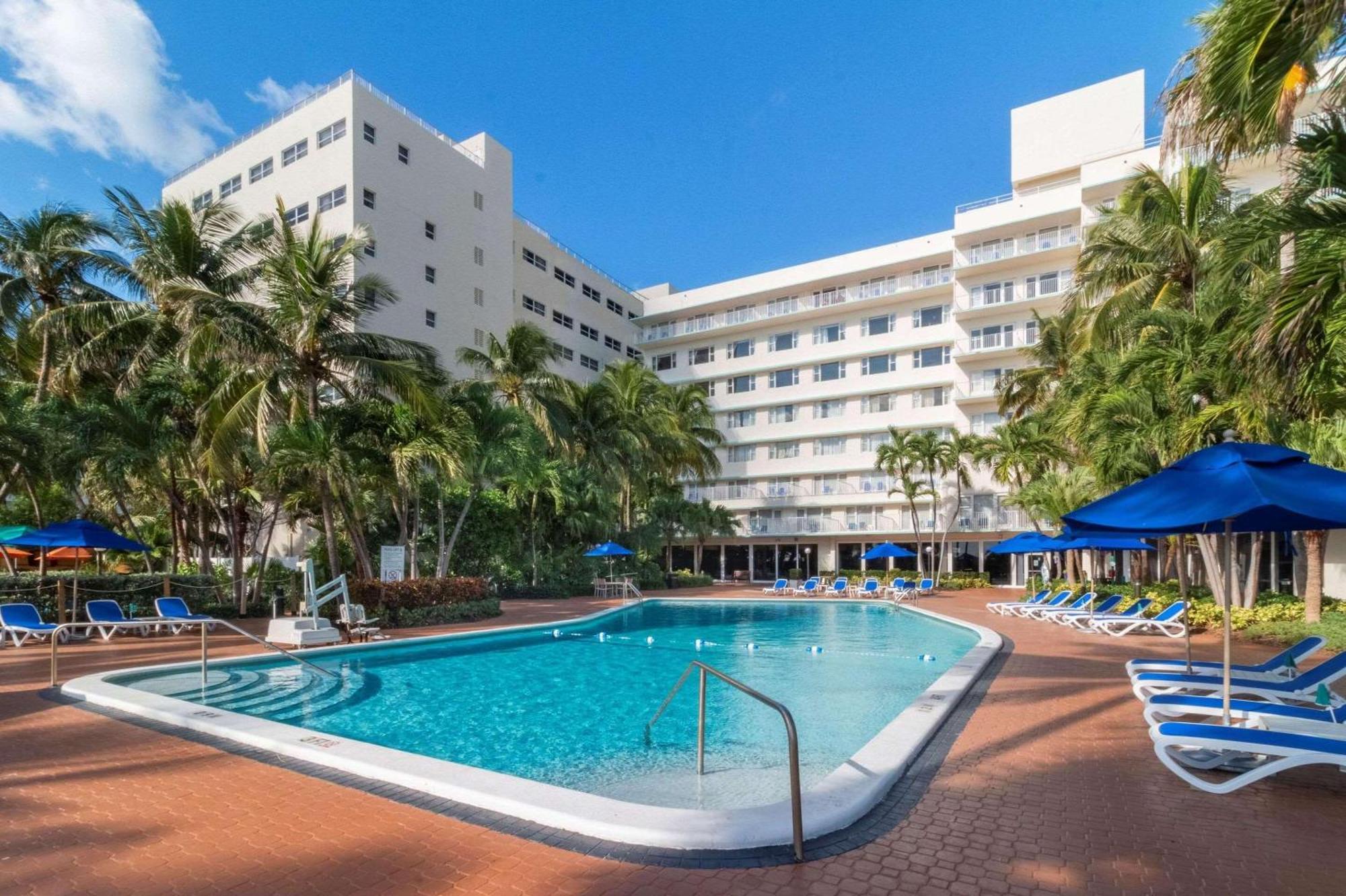Radisson Resort Miami Beach Exteriör bild