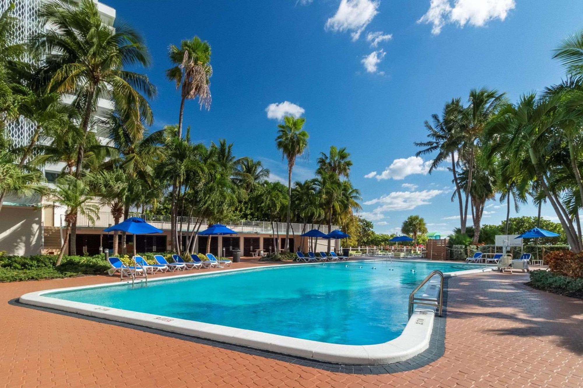 Radisson Resort Miami Beach Exteriör bild