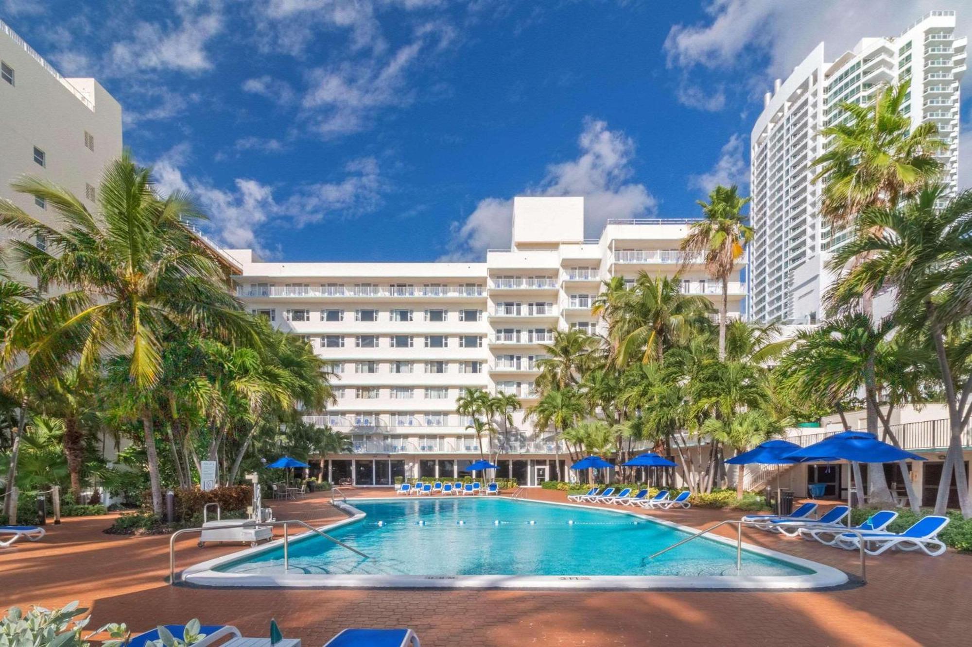 Radisson Resort Miami Beach Exteriör bild